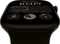 Apple Watch Series 12, boîtier en aluminium, bronze sombre, cadran Modulaire, complications : jour et date, Exercices, anneaux Activité, Apple Music, côté droit, Digital Crown, Bracelet Sport, olive