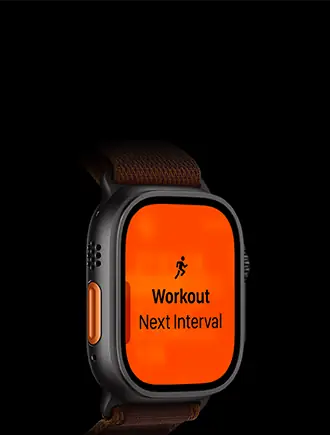 Apple Watch Ultra 4, kast van titanium, kleur zwart, work-out Hardlopen, volgende interval, linkerkant, oranje Actieknop, Alpine-bandje