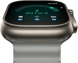 Apple Watch Ultra 4, kast van titanium, kleur naturel, gereedheidsscore van 8, rechterkant, Digital Crown, verhoogde zijknop, Ocean-bandje, kleur doorschijnend grijs