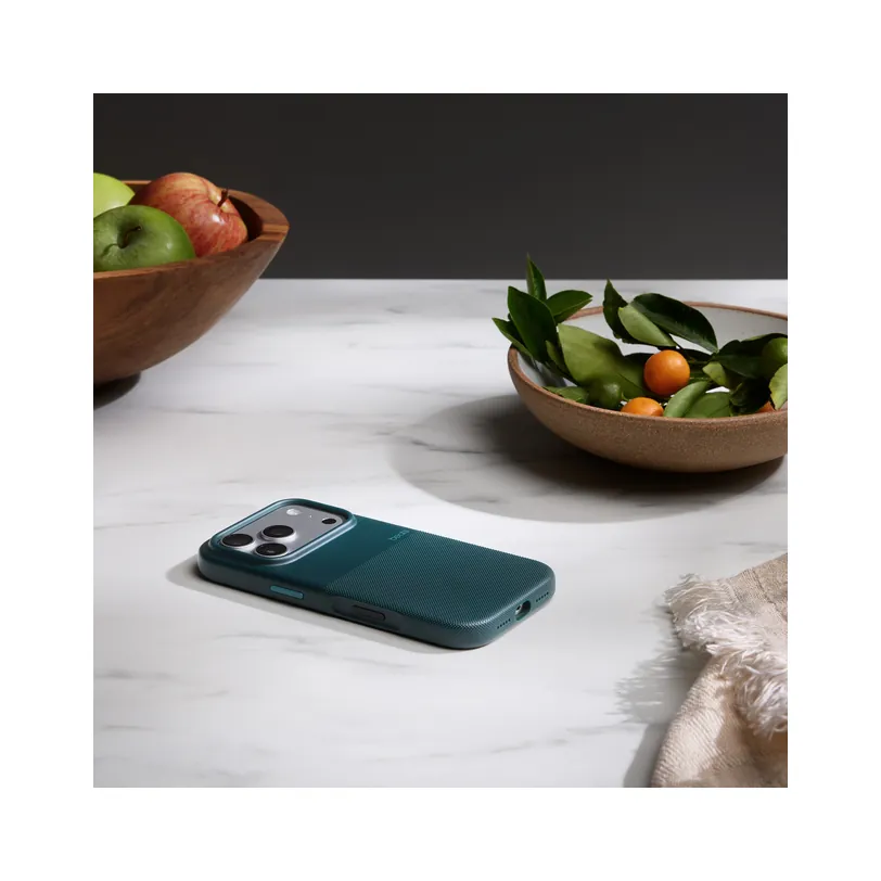 Beats iPhone 17 Pro coque renforcée MagSafe et Camera Control — Bleu Rocky