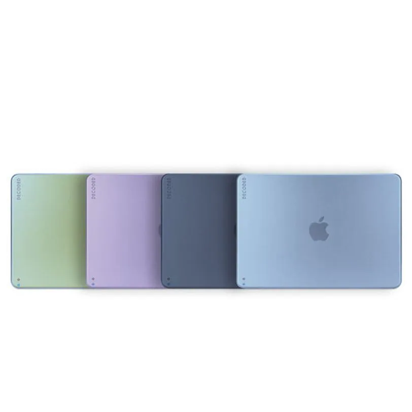 Coque Decoded clipsable recyclée pour MacBook Neo — Bleu marine givré — vue 7