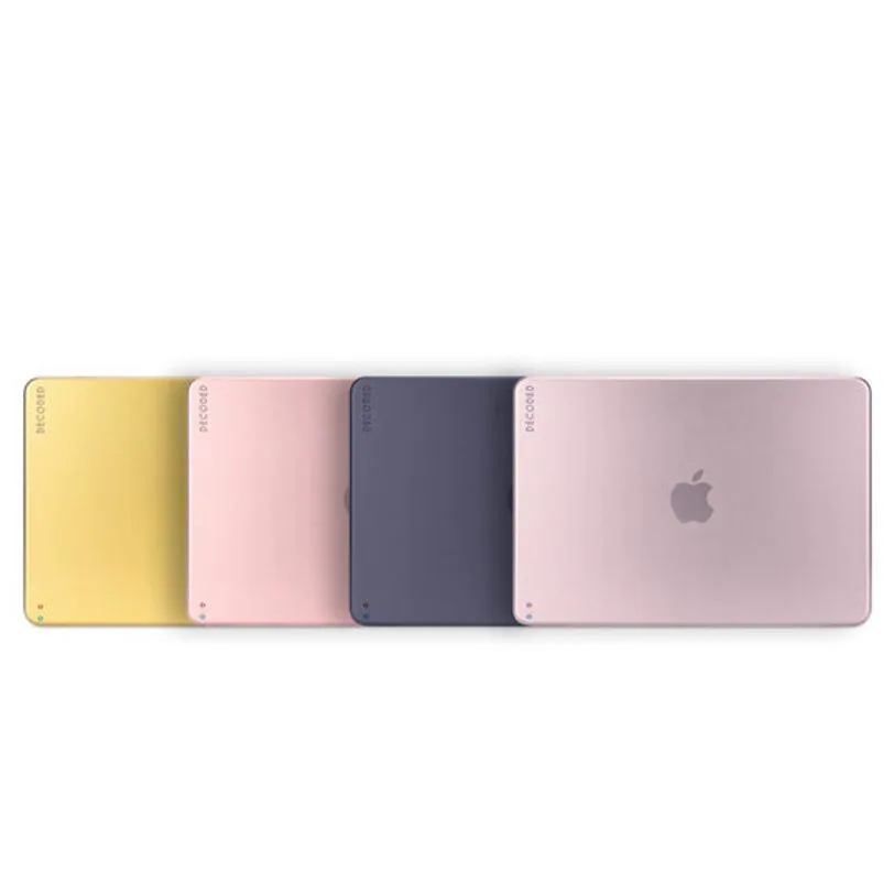 Coque Decoded clipsable recyclée pour MacBook Neo — Rose givré — vue 7
