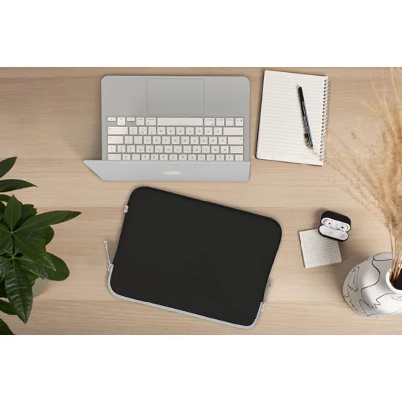 Housse MW Basics ²Life pour MacBook Neo — Noir / Lune — vue 2