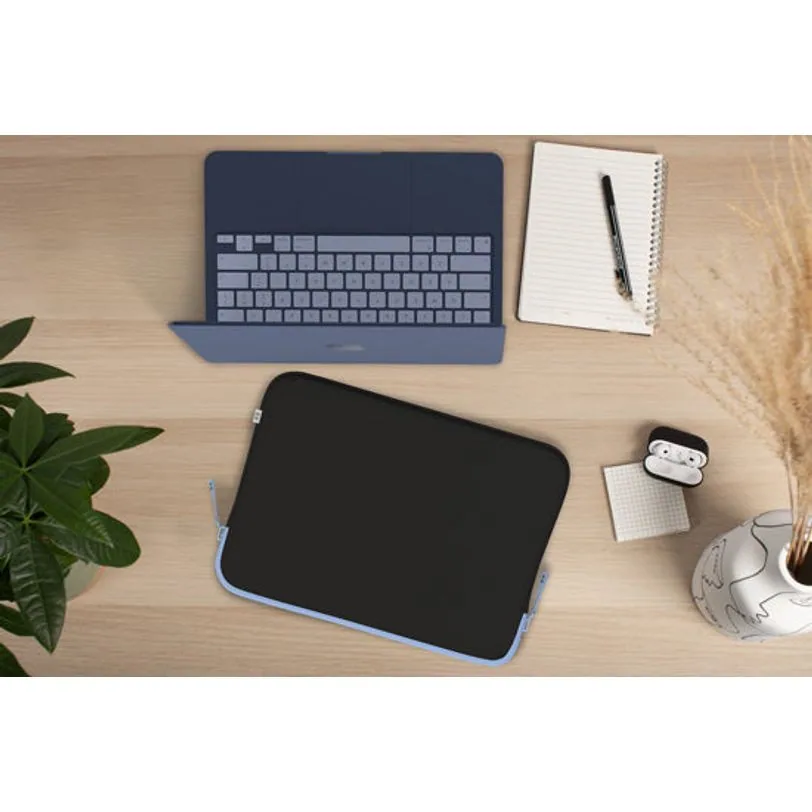 Housse MW Basics ²Life pour MacBook Neo — Noir / Terre — vue 2