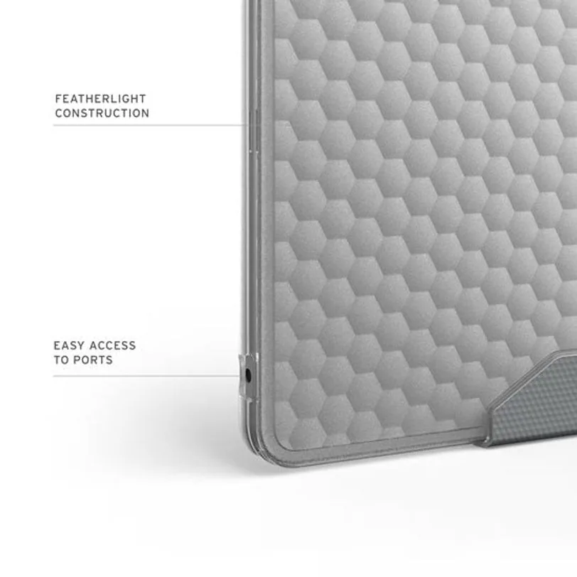 Coque UAG Essential Armor pour MacBook Air 13 pouces — Transparent — vue 2